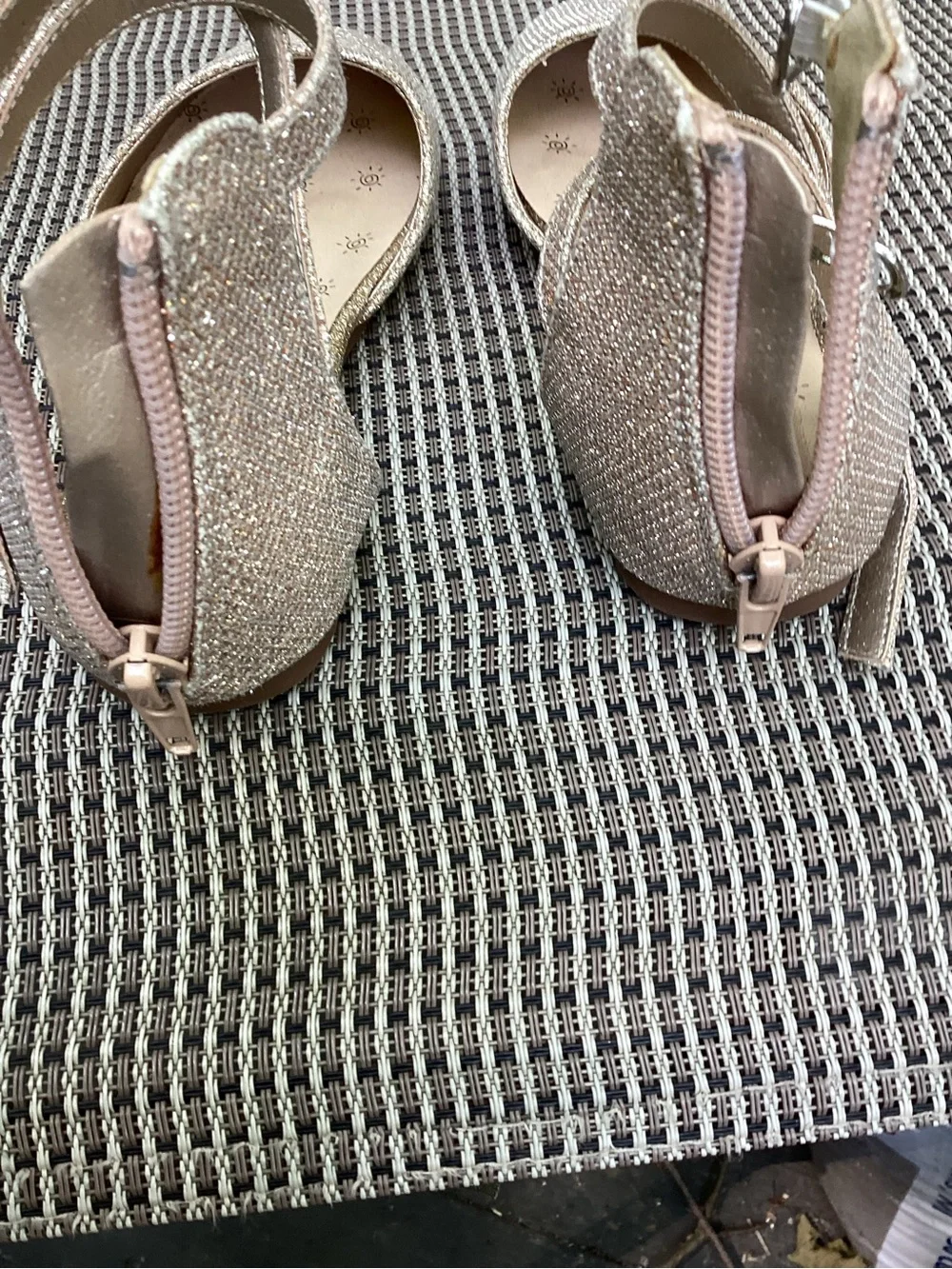Pandaninjia Gold Shoes